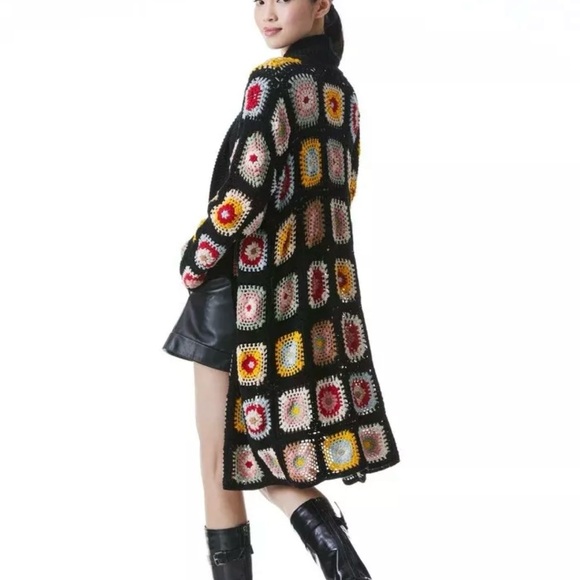 ALICE + OLIVIA JILLIAN CROCHET ROBE CARDIGAN SIZE S NWOT. - Picture 4 of 7